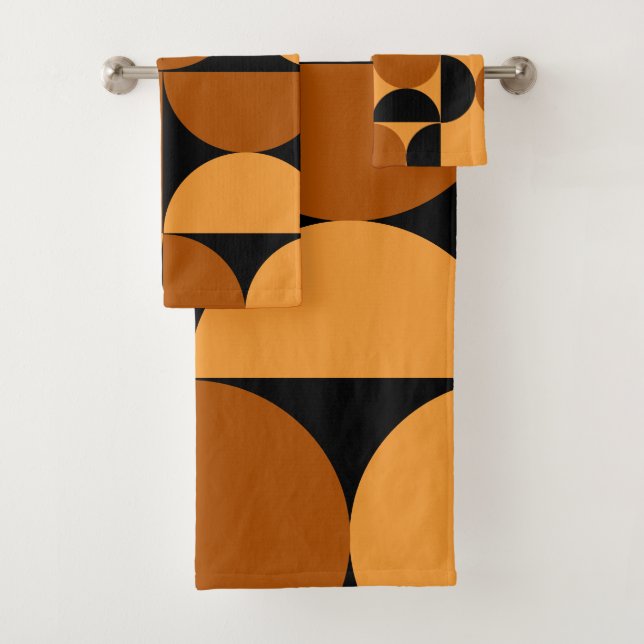 Mid-Century Modern Burnt Clay and Mocha  Bath Towel Set (Insitu)