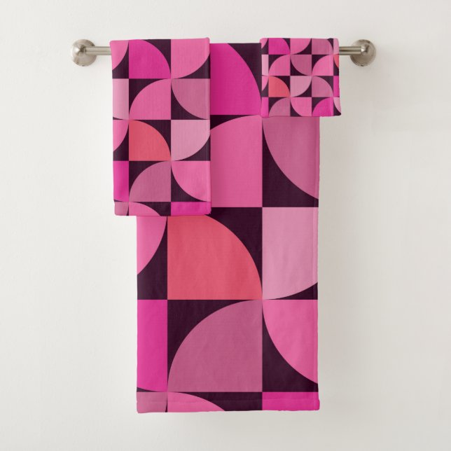 Mid Century modern geometric pattern pink    Bath Towel Set (Insitu)