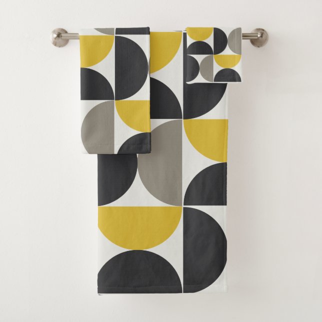 Mid-Century Modern Turmeric Gunmetal   Bath Towel Set (Insitu)