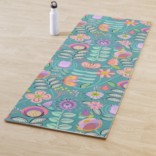 Midcentury Floral Green Yoga Mat (In Situ)