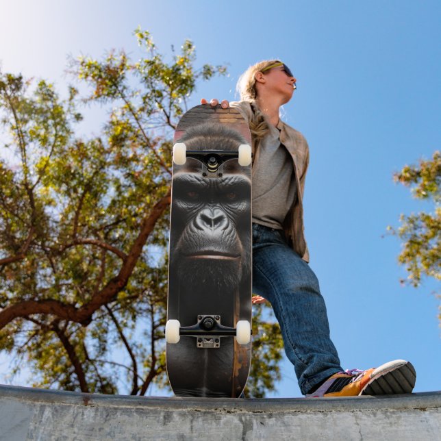 Mighty Gorilla Skateboard (Outdoor 1)