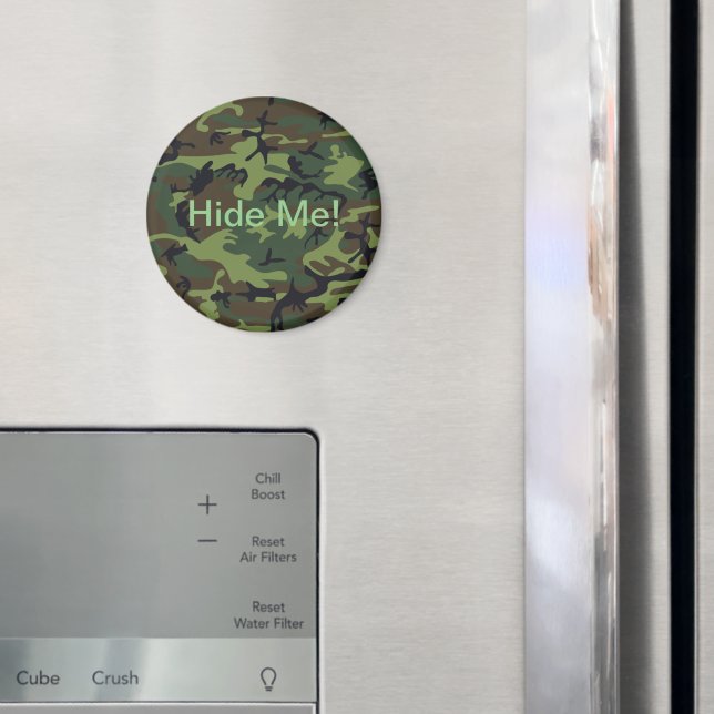 Military Green Camouflage Hide Me Magnet (In Situ (Fridge))