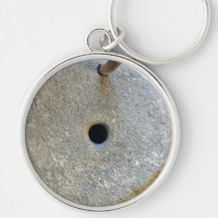 millstone mill stone flour wheat cereal bread grin key ring