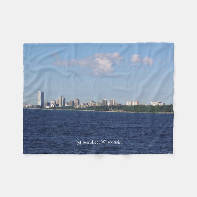 Milwaukee Skyline Fleece Blanket (Front (Horizontal))