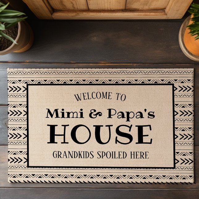 Mimi and Papa's House Grandkids Spoiled Here Doormat (Grandparents Gift from grandkids. Welcome to Mimi & Papa's House. Grandkids spoiled here.)