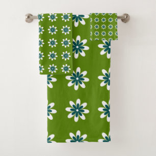 Minimal Flower Retro Avocado Green Bath Towel Set