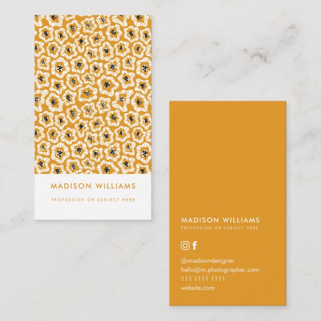 Minimal Flowers Stylish Trendy Modern Business Car Business Card (Front/Back)