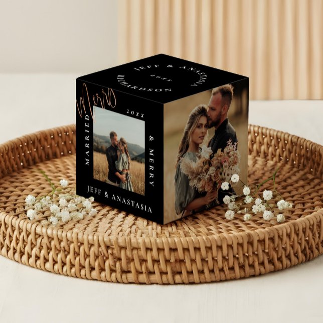 Minimal Modern Married & Merry Gold Script Cube (Minimal Modern Married & Merry Gold Script Cube)