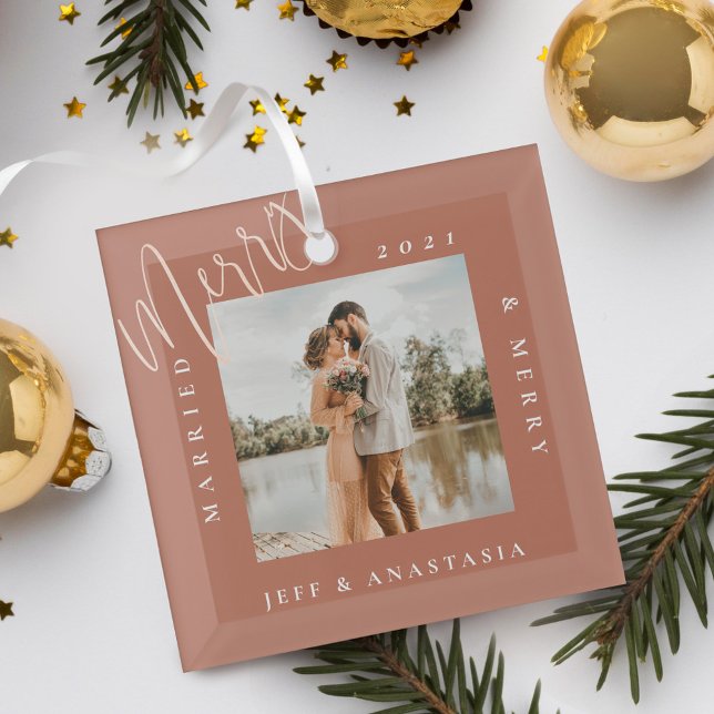 Minimal Modern Married & Merry Gold Script Photo Glass Tree Decoration (Minimal Modern Married & Merry Gold Script Photo Glass Ornament)