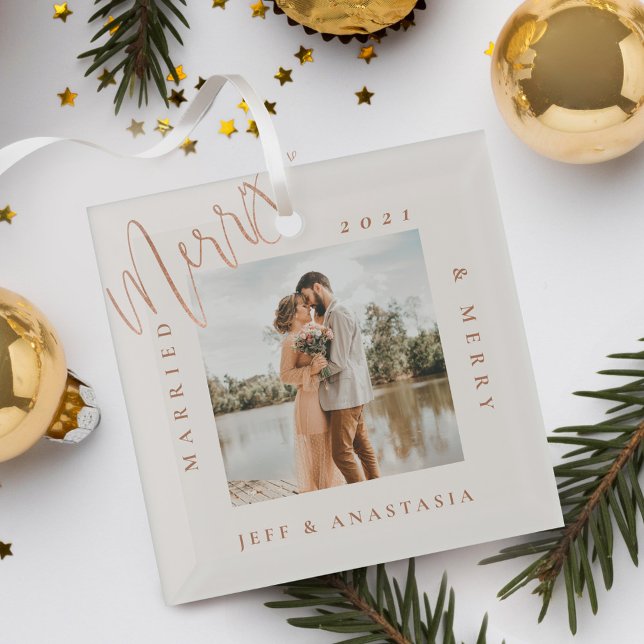 Minimal Modern Married & Merry Gold Script Photo Glass Tree Decoration (Minimal Modern Married & Merry Gold Script Photo Glass Ornament)