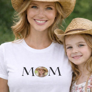 Minimal Simple Photo MOM Mother's Day Gift  T-Shirt