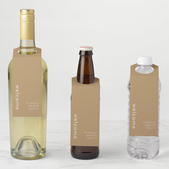 Minimal Welcome Bottle Hanger Tag (In Situ)