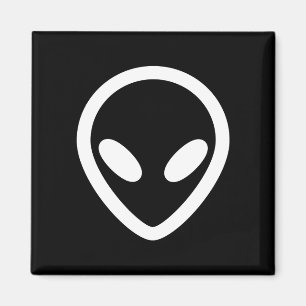 Minimalist Alien is watching you Magnet