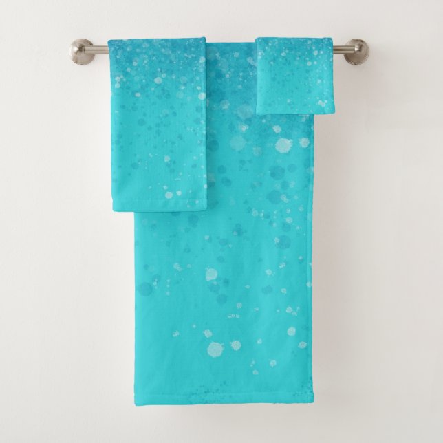 Minimalist Art: Fractured Ice Bath Towel Set (Insitu)