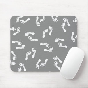 Minimalist Baby Feet Mouse Pad