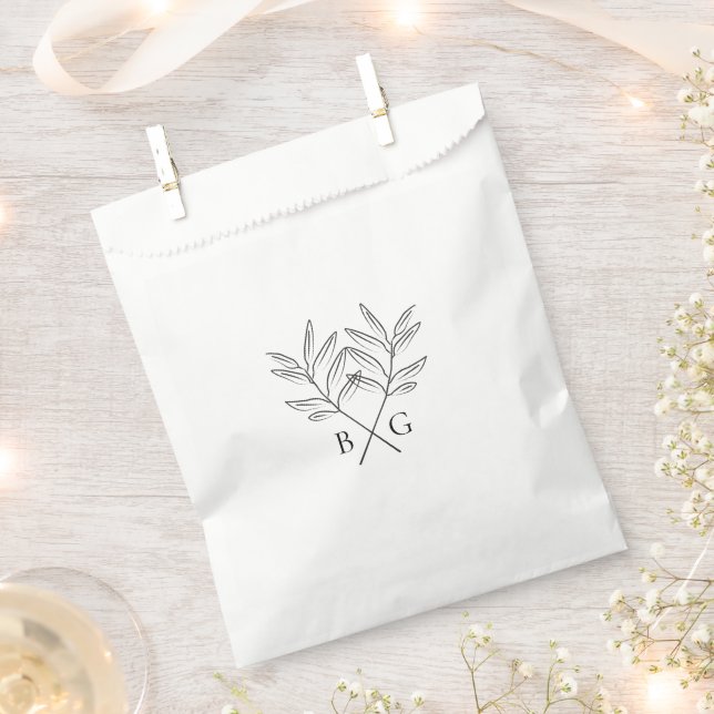 Minimalist Botanical Rustic Monogram Wedding Favour Bag (Clipped)