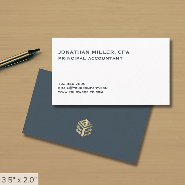Minimalist Modern Professional Business Card (Creator Uploaded)
