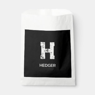 MINIMALIST WHITE ONE LETTER MONOGRAM NAME BLACK FAVOUR BAG