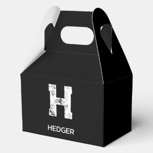 MINIMALIST WHITE ONE LETTER MONOGRAM NAME BLACK FAVOUR BOX
