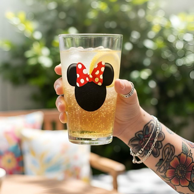 Minni Glass (Creator Uploaded)