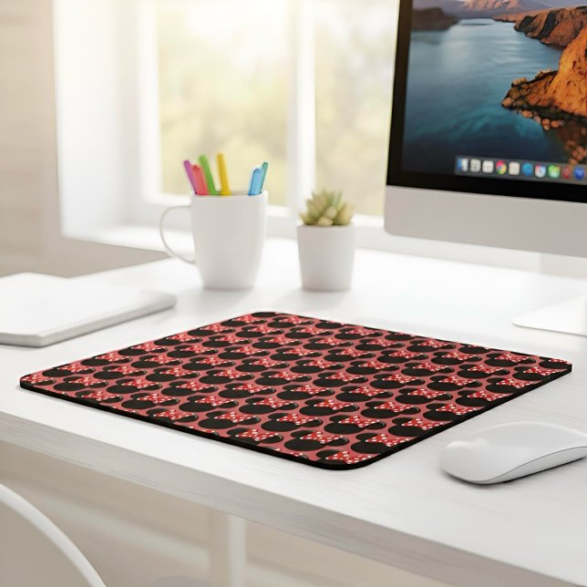 Minni Mouse Pad (Creator Uploaded)