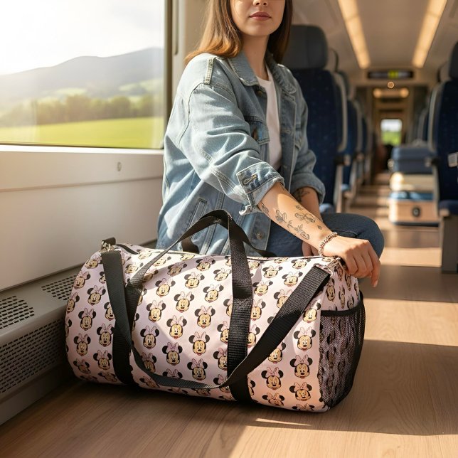 Minnie Duffle Bag (Creator Uploaded)