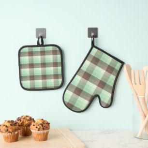 Mint Chocolate Chip Colour Block Plaid Stripes  Oven Mitt & Pot Holder Set