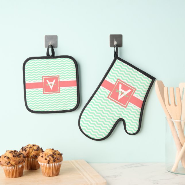 Mint Coral Chevron Oven Mitt & Pot Holder Set (Insitu(Hanging))