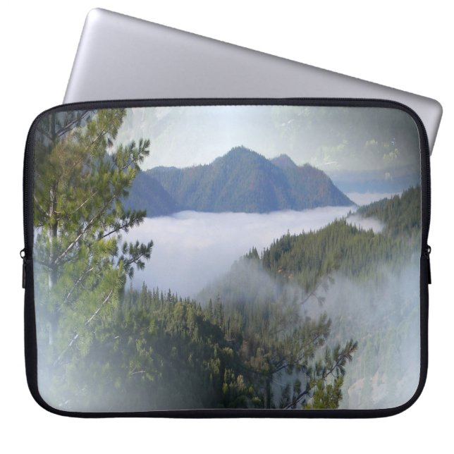 Misting fog over the mountains... laptop sleeve (Front)