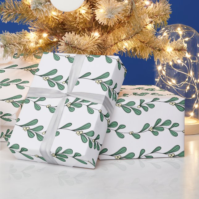 Mistletoe Pattern Wrapping Paper (Holidays)