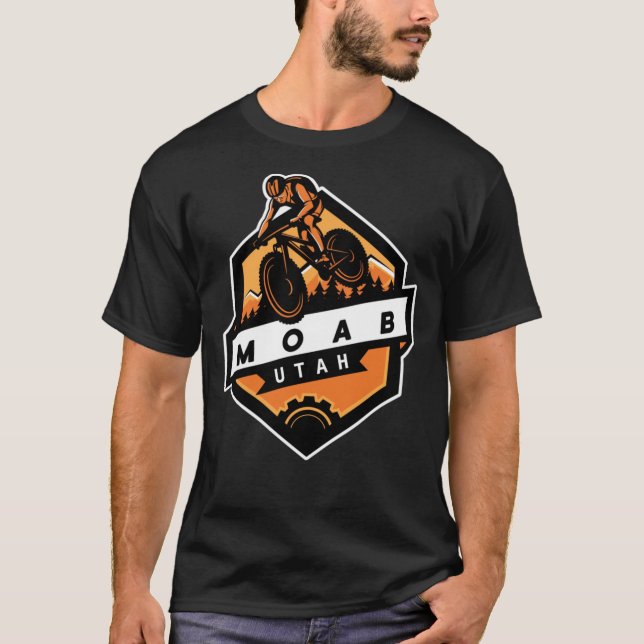Moab mountain biking trail mtb utah Classic T-Shir T-Shirt (Front)