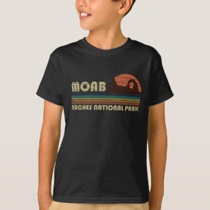 Moab Utah vintage sunset Arches national park T-Shirt