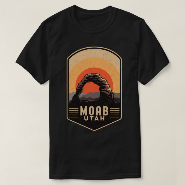 Moab Utah Zion Arches National Park Hiking Hiker L T-Shirt (Design Front)