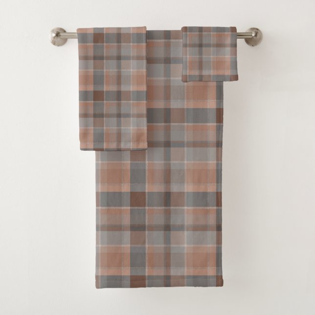 Mocha mousse and grey chequered bath towel set (Insitu)