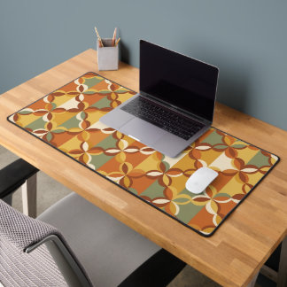 Mod Quatrefoil Clover - 70s Moroccan Geometric Desk Mat