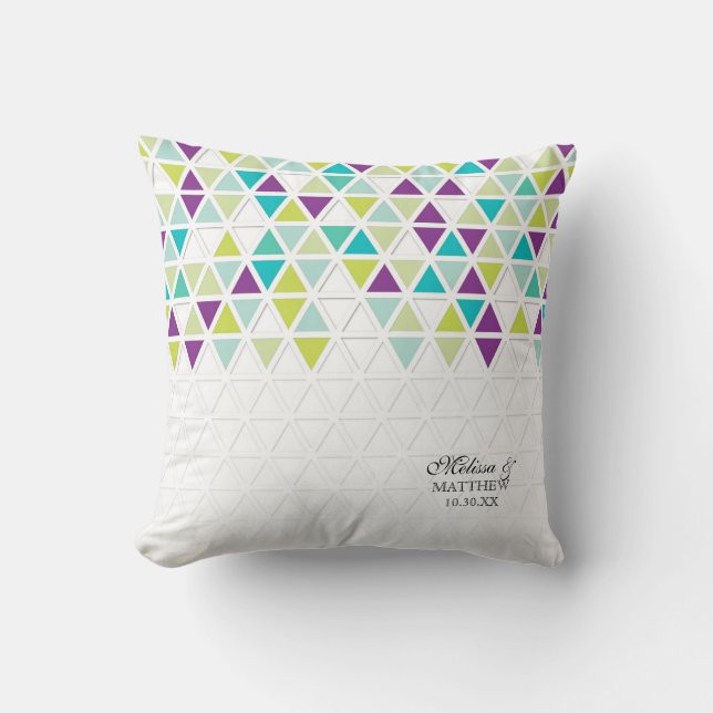 Mod Style Triangle Pattern Triangular Geometric Cushion (Front)