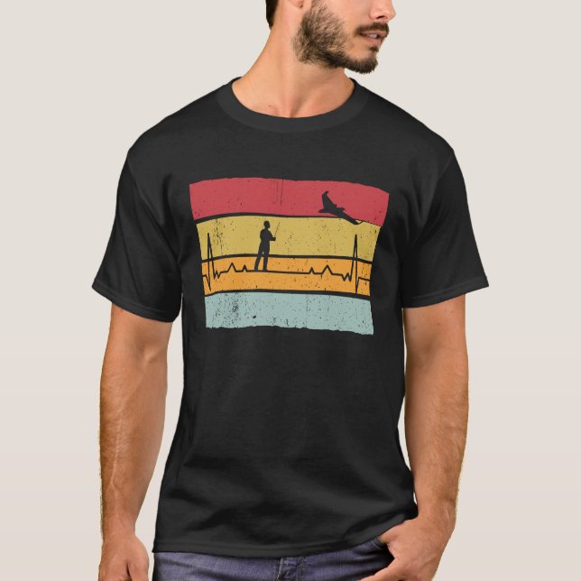 Model Flyer Retro Model Flying Pilot Model Making T-Shirt (Front)