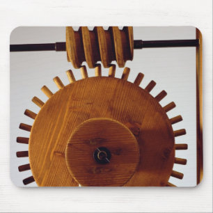 Model reconstruction of da Vinci's design Mouse Pad