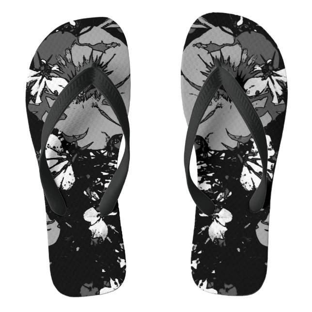 modern abstract pattern in black and white thongs (Footbed)