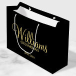 Modern Black and Gold Personalised Groomsman Large Gift Bag<br><div class="desc">Modern Black and Gold Personalised Groomsman Gifts featuring personalised groomsman's name in gold modern script font style with title and wedding date in modern sans serif font style on black background. Also perfect for best man, father of the bride, bridesmaid, maid of honour, mother of the bride and more. Please...</div>