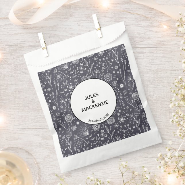 Modern Black and White Floral Favour Bag (Clipped)