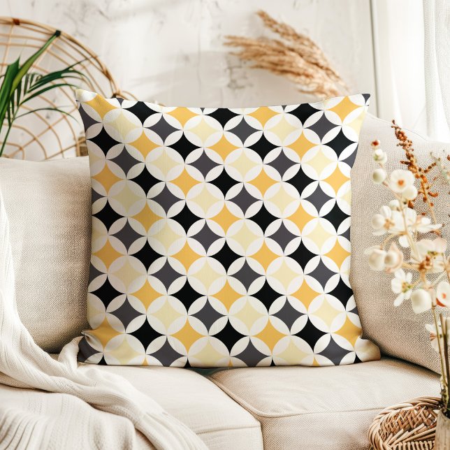 Modern Black Gold Diamond Pattern Cushion (Creator Uploaded)