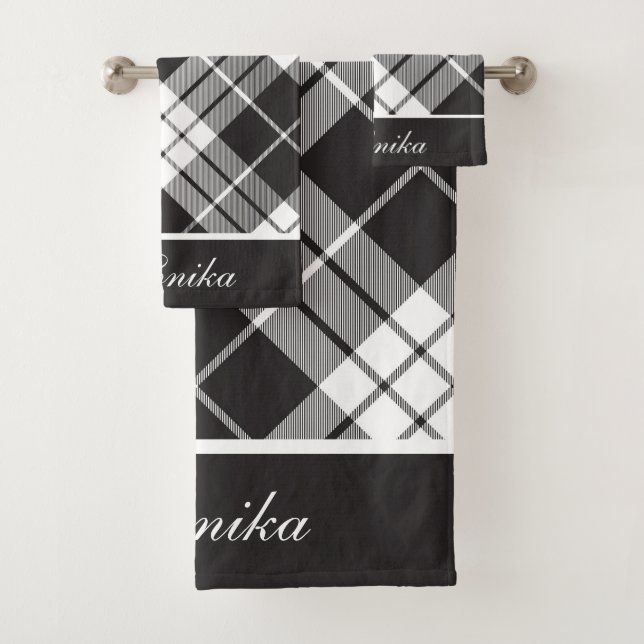 Modern Black White Buffalo Plaid Personalised Bath Towel Set (Insitu)