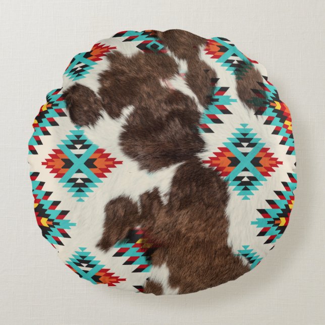 Modern Boho Southwest Cowhide Aztec Pattern Round Cushion (Front)