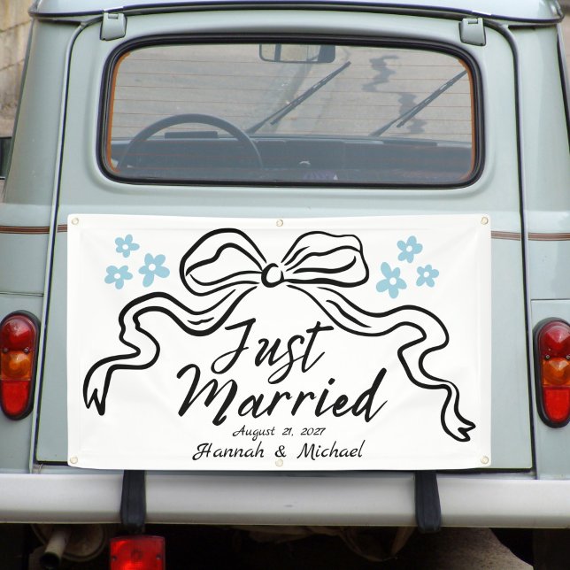 Modern Bow and Flowers Just Married Car Banner (Creator Uploaded)