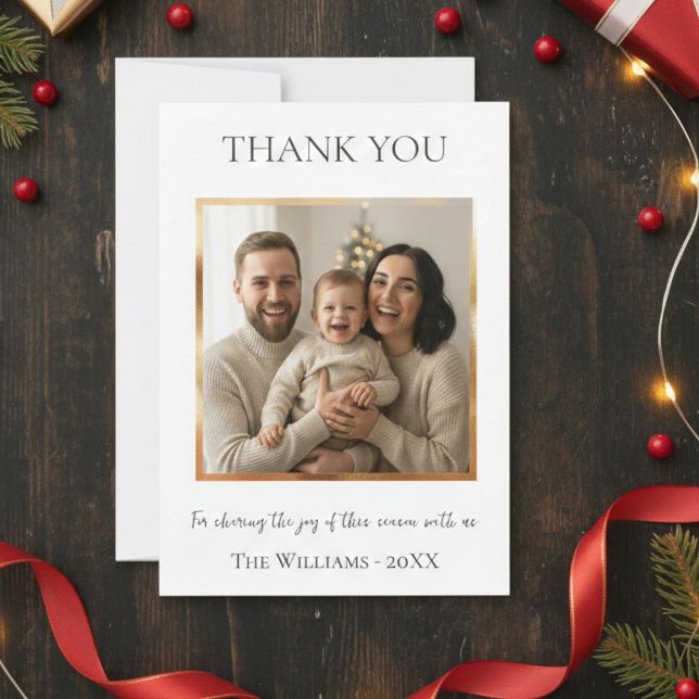 Modern Christmas Photo Card Template, Minimal  (Creator Uploaded)