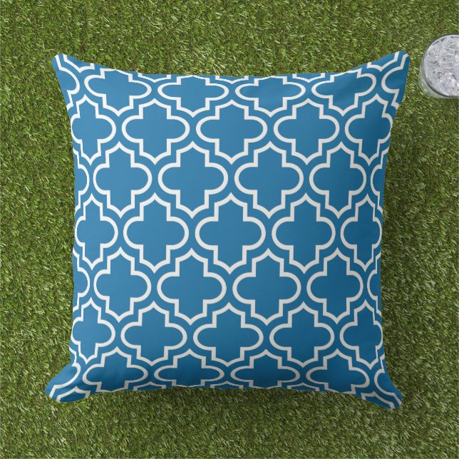 Modern Cobalt Blue Moroccan Quatrefoil Pattern Cushion (Grass)