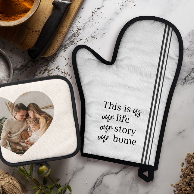 Modern Couple Family Photo & Family Quote Gift Oven Mitt & Pot Holder Set (Creator Uploaded)