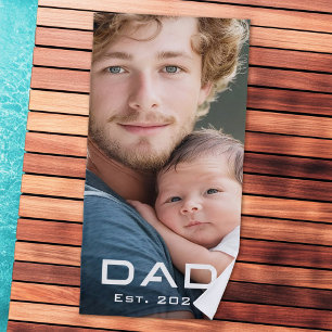 Modern dad est year father's day new baby photo beach towel