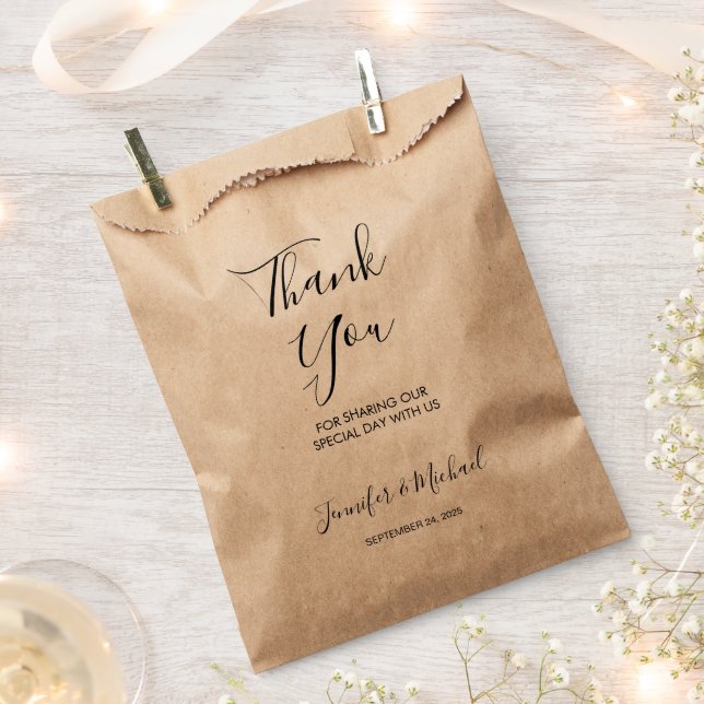 Modern elegant bride and groom Thank You wedding Favour Bag (Clipped)